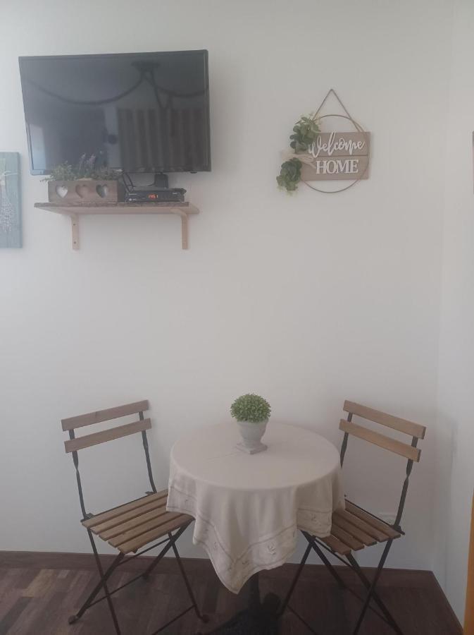 Chambre D'Hote Au Jardin Le Clos Des Vins D'Anges Saint-Pierre-des-Champs 외부 사진